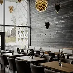 Hotel Arctic Treehouse 5*