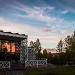 Hotel Arctic Treehouse