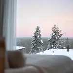 Arctic Treehouse Rovaniemi