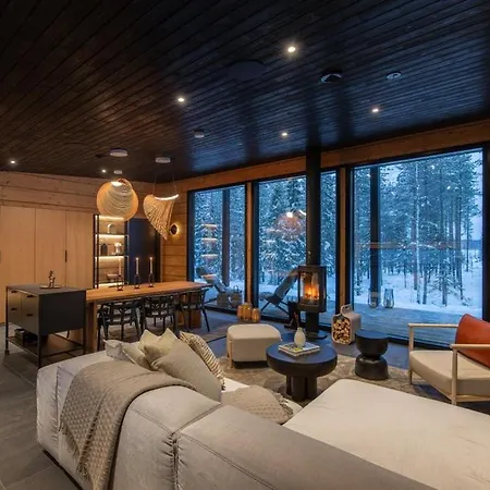 Arctic Treehouse 5*