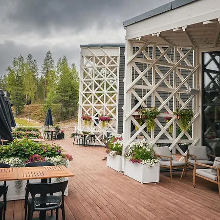 Hotel Arctic Treehouse 5*