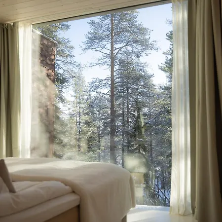 Arctic Treehouse Hotel