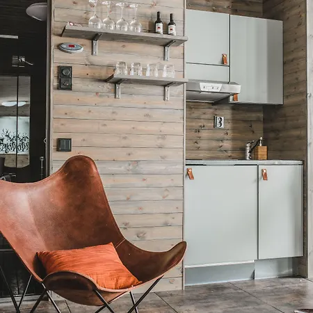 Szálloda Arctic Treehouse 5*