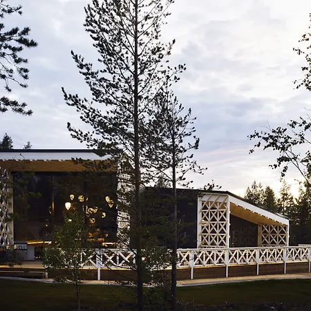 Arctic Treehouse 5* Ροβανιέμι