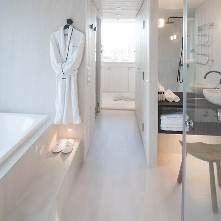 Arctic Treehouse Ξενοδοχείο 5*