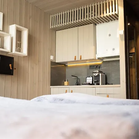 Hotel Arctic Treehouse 5*