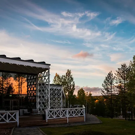Hotel Arctic Treehouse 5*