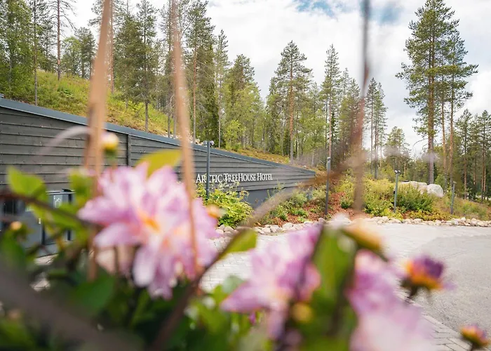 Arctic Treehouse Hotel Rovaniemi