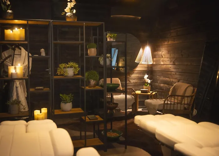 Arctic Treehouse Hotel