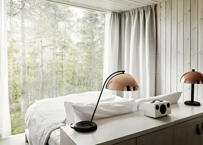 Arctic Treehouse Hotel