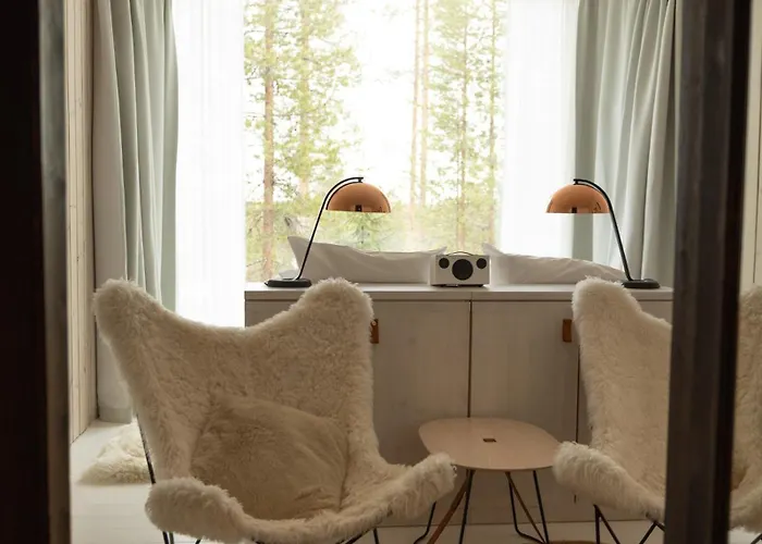 Arctic Treehouse فندق