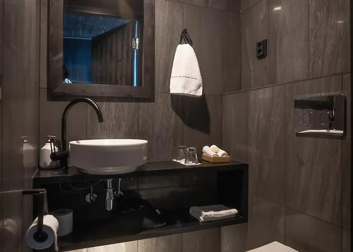 Arctic Treehouse Hotel Rovaniemi