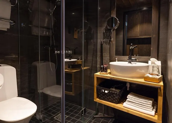 Arctic Treehouse Hotel